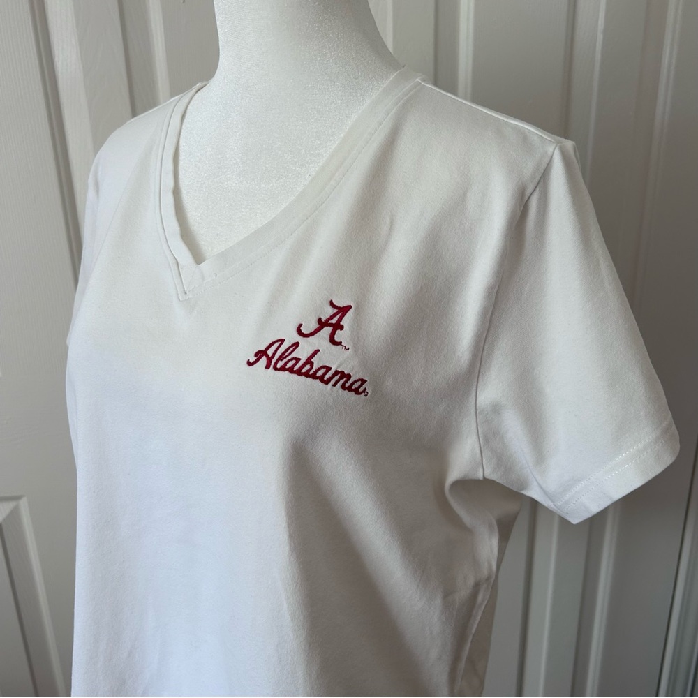 G Gear Alabama Crimson Tide Embroidered V-Neck T-shirt Women's Size Large